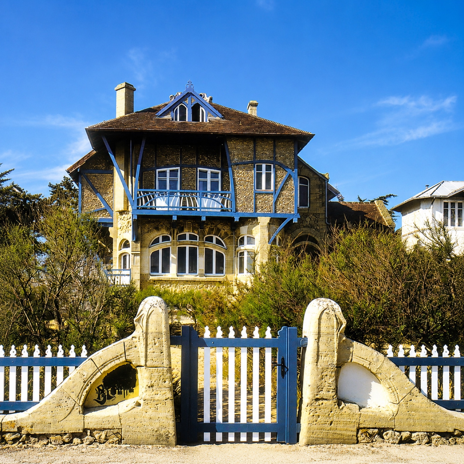 Villa anglo-normande front de mer