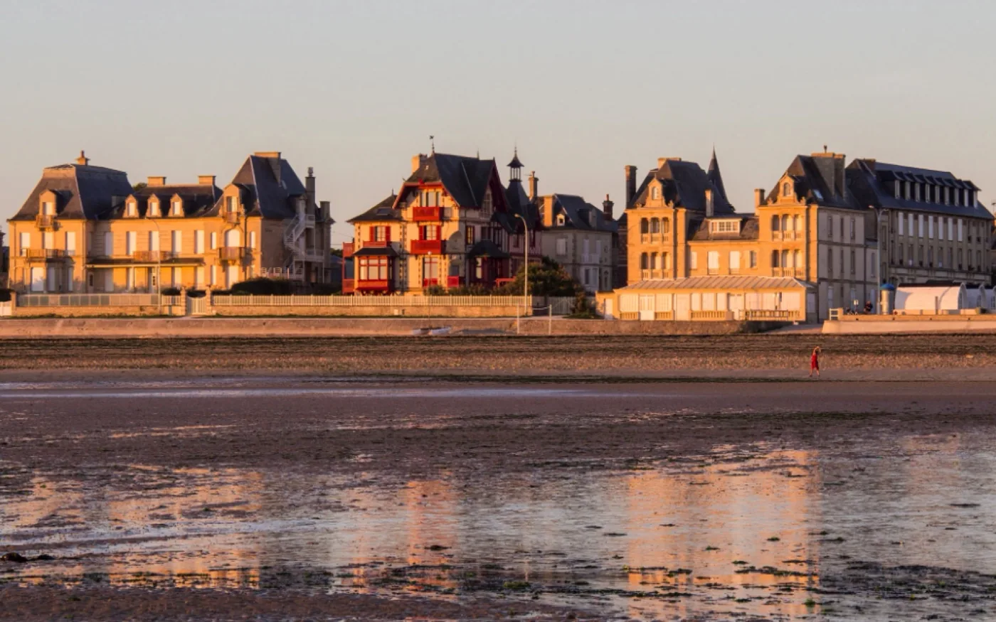 Villas en front de mer sur la Côte de Nacre